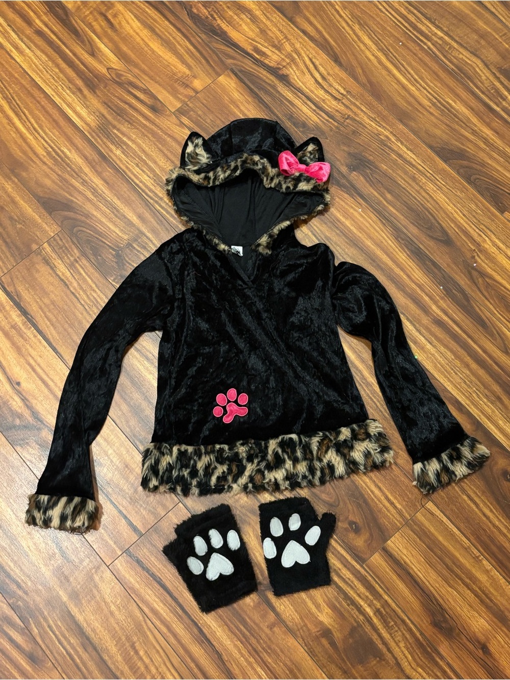 Velvet Halloween cat costume Faux Fur Trim Kids Size small